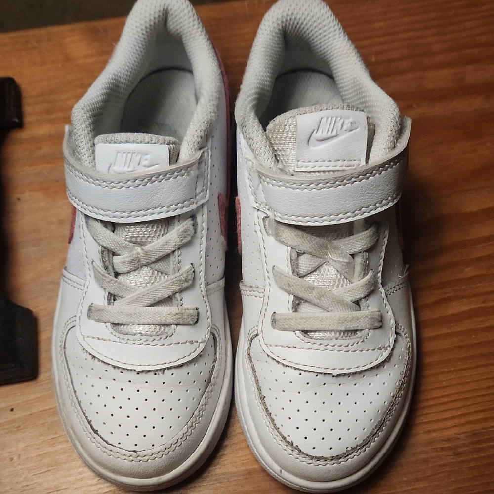 Nike Kids White With Pink Leopard Print Swoosh Sneakers Size 10 Child